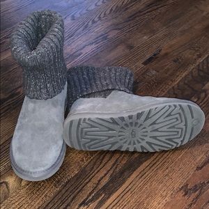 Women’s UGG Boots with Sweater Cuff